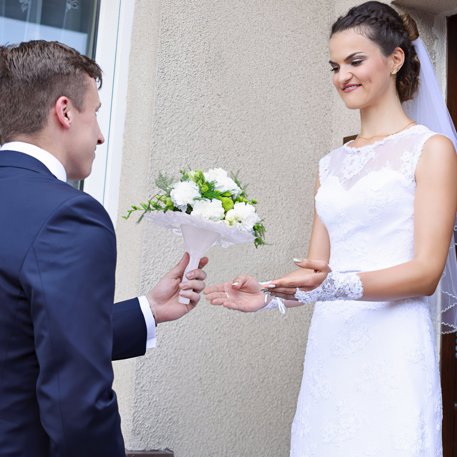 1Set Lace-Trimmed Foam Bouquet - Bouquet Holder Foam review and price
